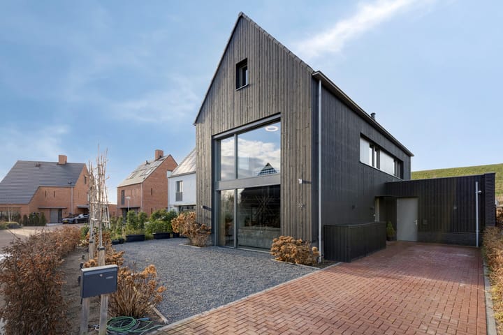 Piramide 32 in Dordrecht foto