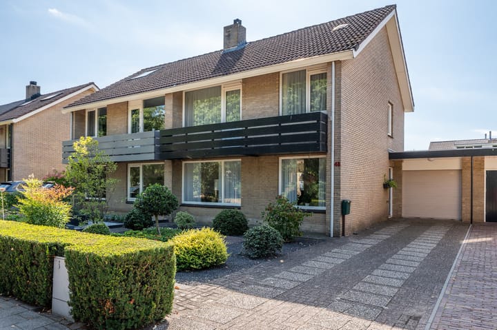 Planetenlaan 48 in Son en Breugel foto