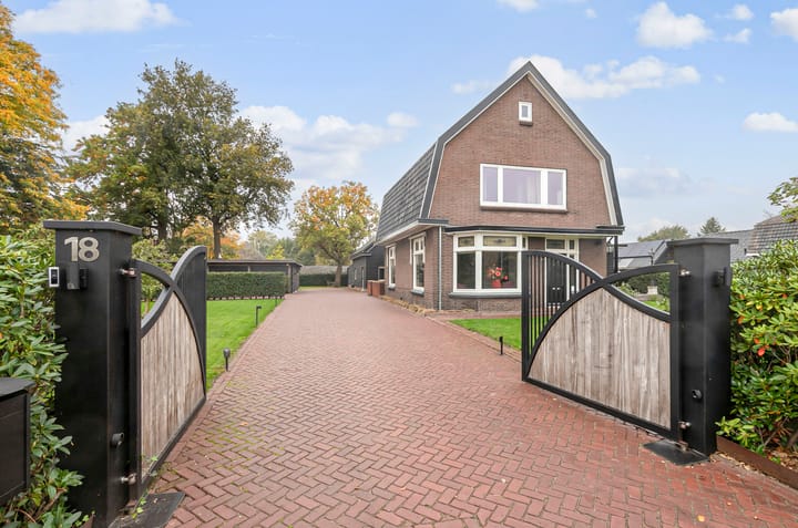 Plantagelaan 18 in Barneveld foto