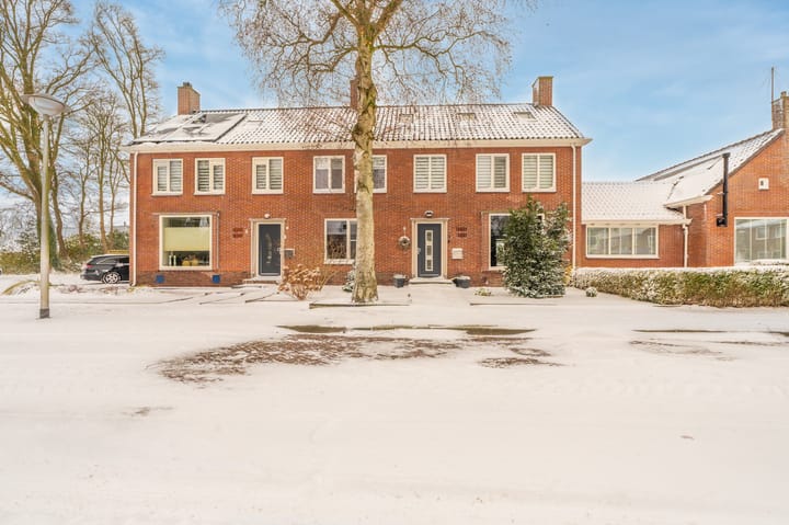 Plantsoenlaan 15 in Scheemda foto