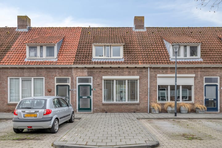Plataanstraat 82 in Bergen op Zoom foto