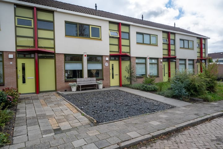 Plataanweg 24 in Roden foto