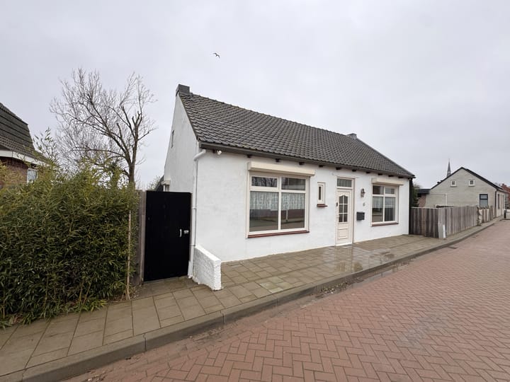 Foto van woning Plevierstraat 11, Hengstdijk