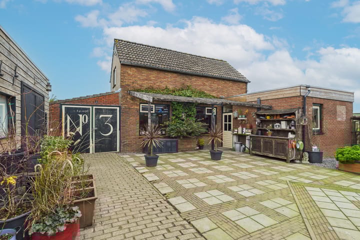 Plevierstraat 3 in Hengstdijk foto