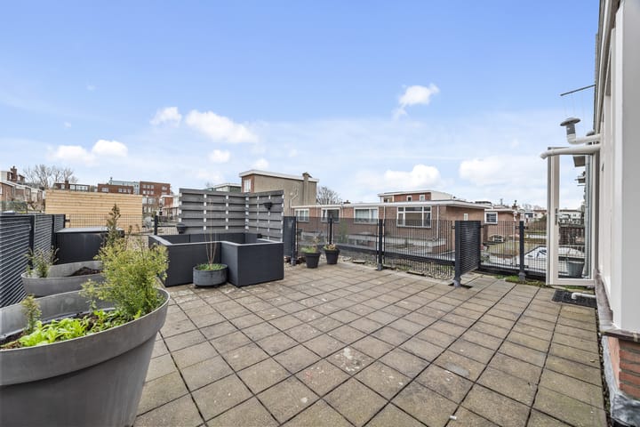 Pluvierstraat 272 in 's-Gravenhage foto