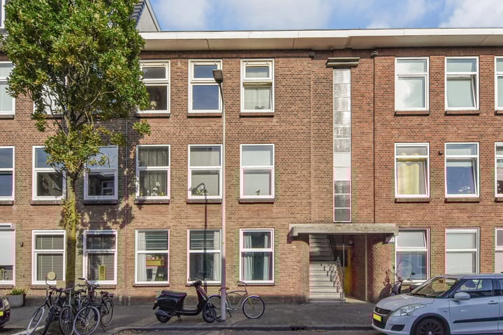 Pluvierstraat 353 in 's-Gravenhage foto