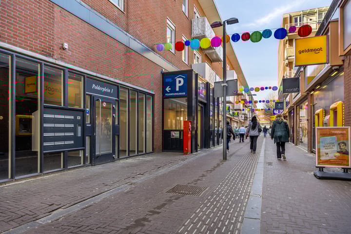 Polderplein 139 in Hoofddorp foto