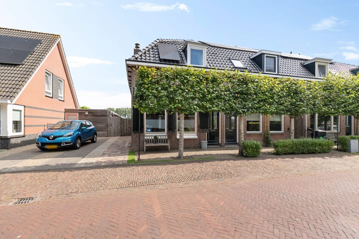 Pompstraat 8 in Scharsterbrug foto