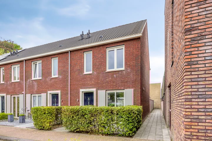 Poolsestraat 7 in Alphen foto