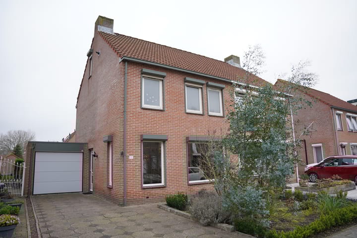 Poolster 119 in Oostburg foto