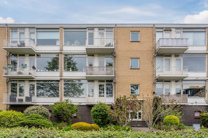 Populierenhof 99 in Bodegraven foto