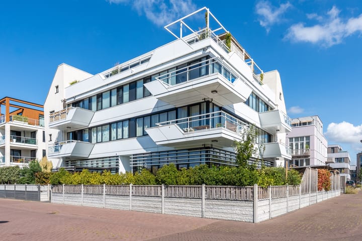 Portugalkade 103 in Almere