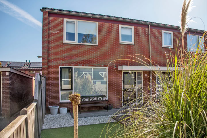 Posthuislaan 19 in Almelo foto