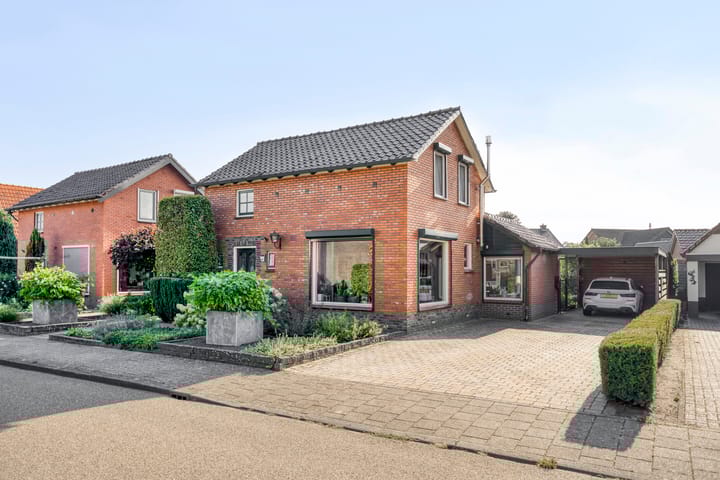 Postweg 12 in Heerde foto