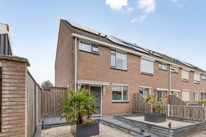 Potmeer 10 in Steenbergen foto