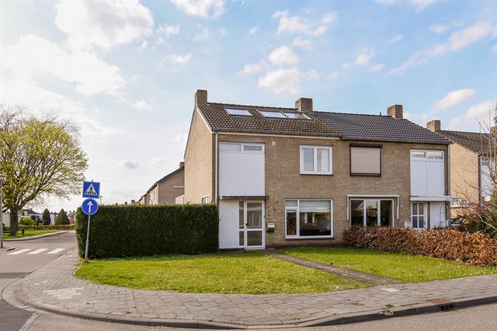 Pr Willem Alexanderstr 2 in Grathem foto