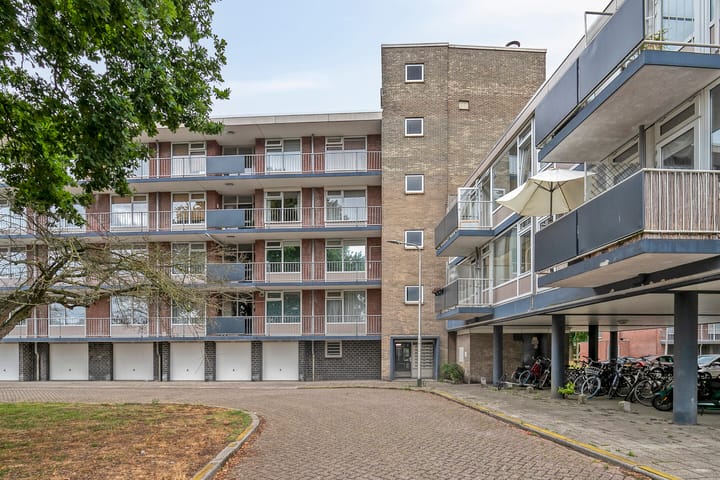 Predikherenlaan 243 in Tilburg foto