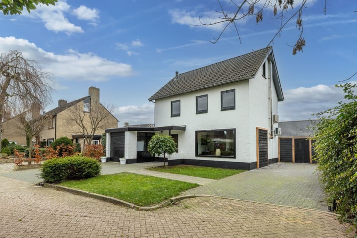 President Kennedystraat 46 in Vroomshoop