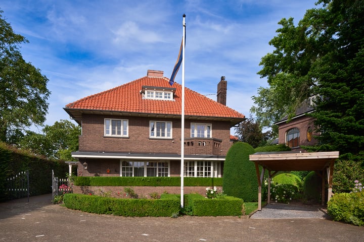 President Rooseveltlaan 6 in Helmond foto