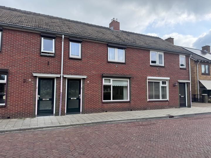 Prins Bernhardlaan 33 in Enter foto