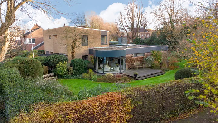 Prins Bernhardlaan 8A in Beverwijk foto