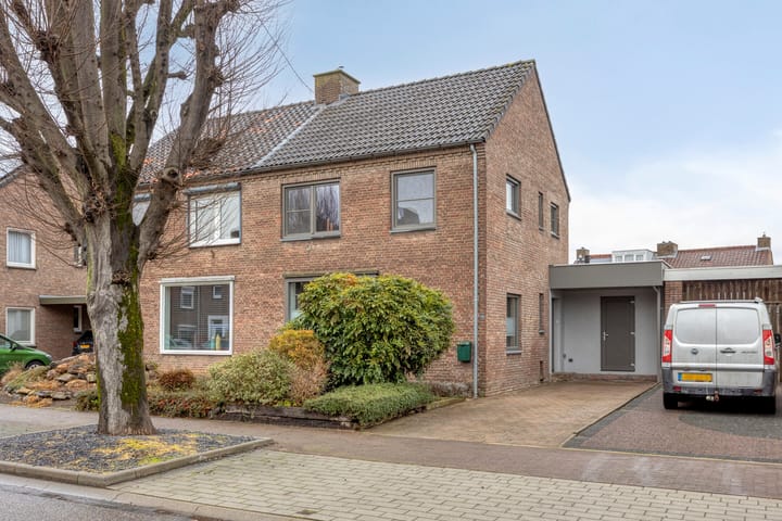 Prins Bernhardstraat 25 in Eijsden foto
