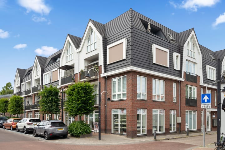 Prins Bernhardstraat 313 in Voorhout foto