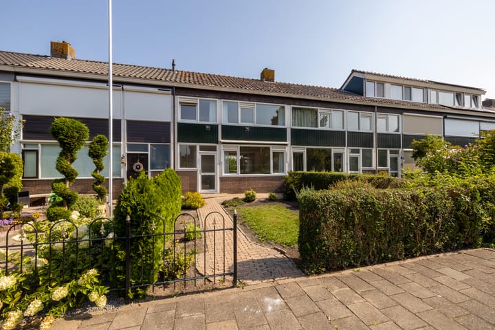 Prins Bernhardstraat 40 in Ridderkerk foto