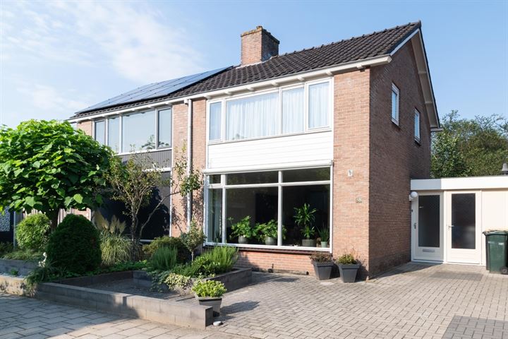 Prins Bernhardstraat 55 in Heino foto