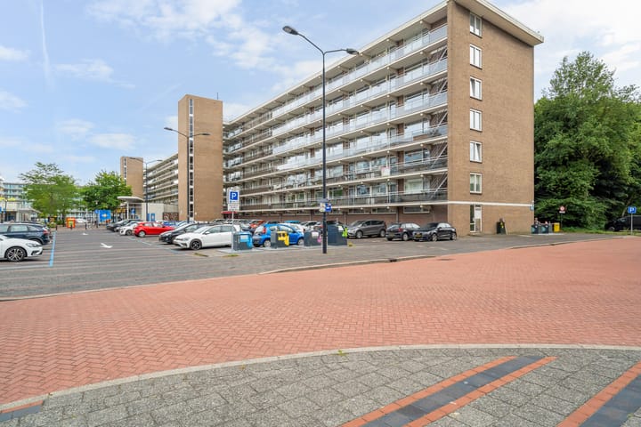 Prins Frederiklaan 386 in Leidschendam foto