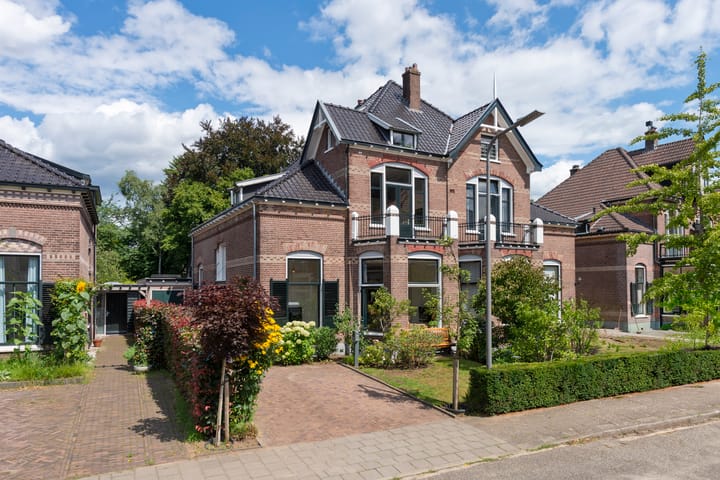 Prins Hendriklaan 14 in Velp foto