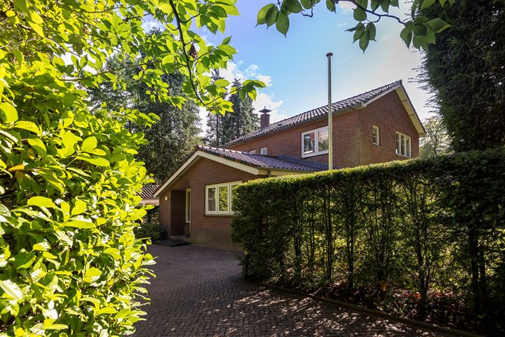 Prins Hendriklaan 27 in Baarn foto