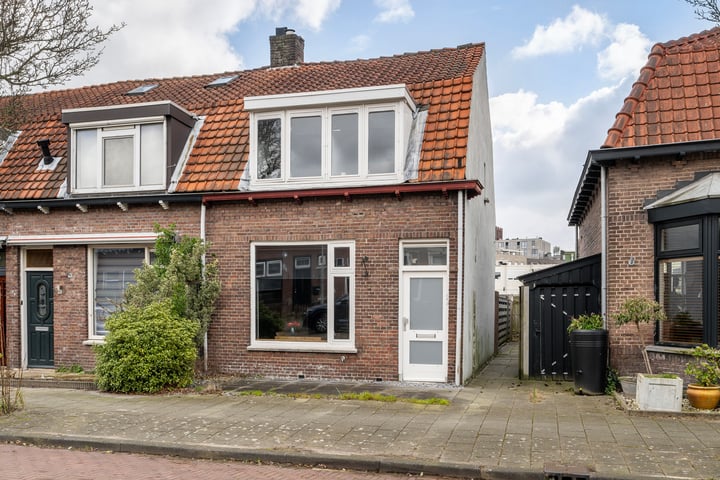 Prins Hendrikstraat 30 in Zwijndrecht foto