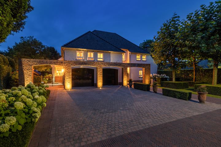 Prinses Margrietlaan 13 in Best foto