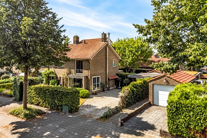 Prinses Margrietplantsoen 55 in Bussum foto