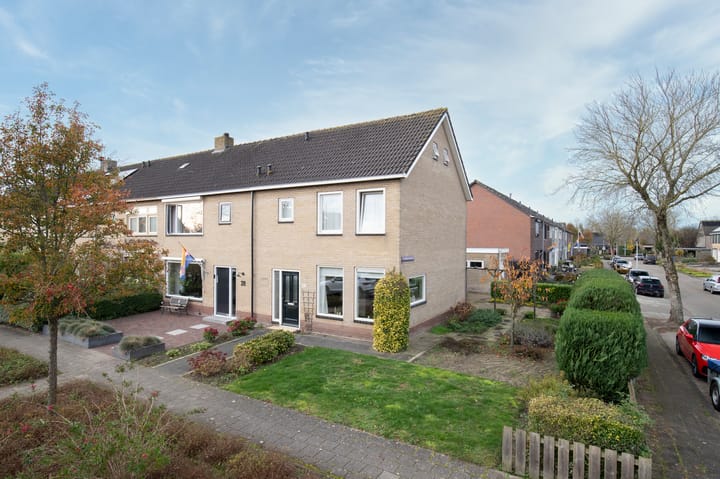 Prinses Margrietstraat 26 in Genemuiden foto