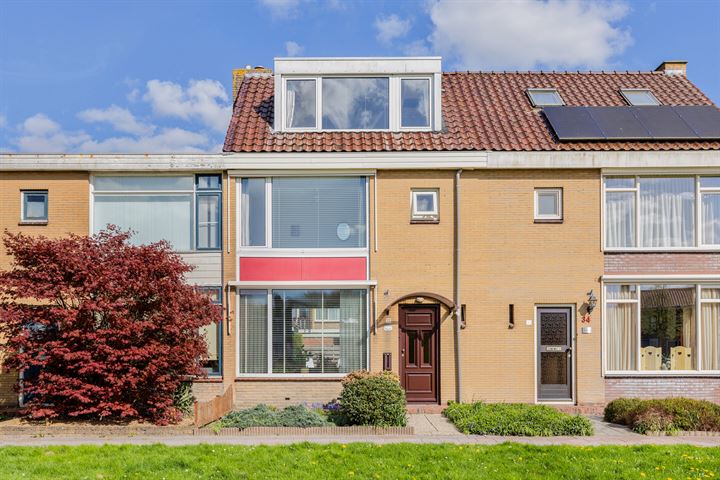 Prinses Margrietstraat 32 in Groningen foto