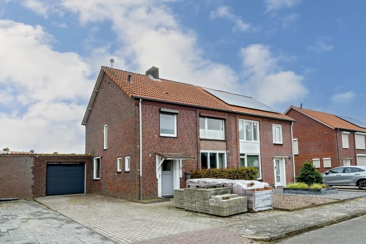 Professor Gelissenstraat 16 in Haelen