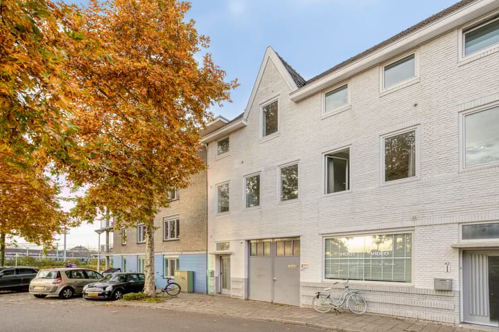 Professor Moserstraat 42B in Maastricht