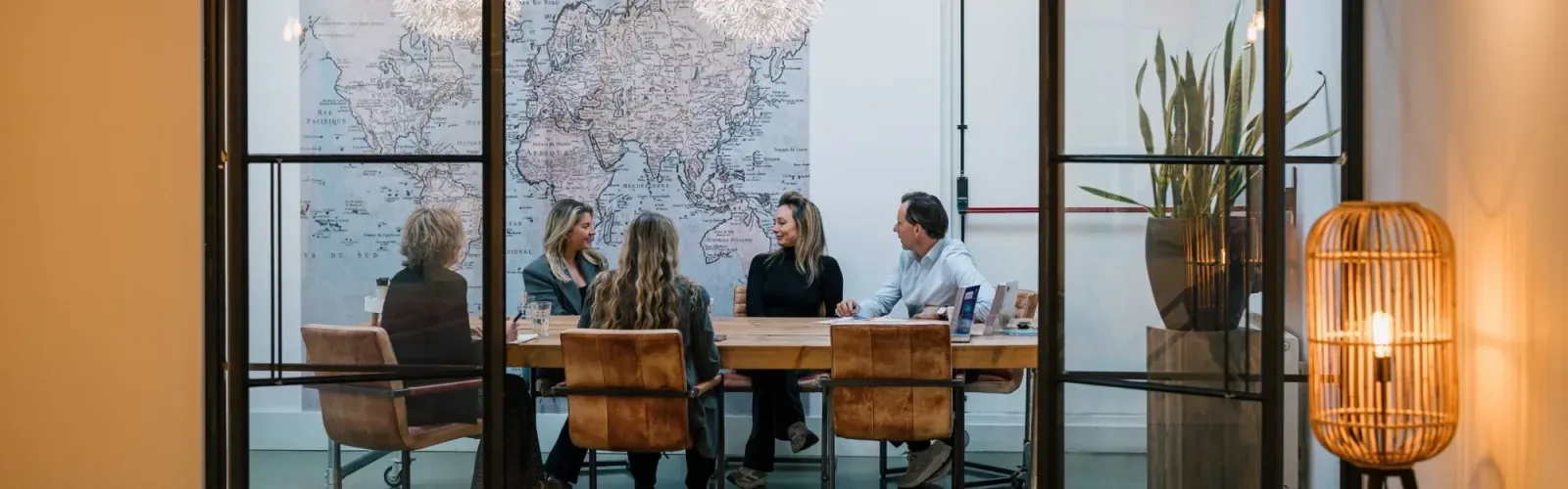 Team photo of PUUR* Makelaars Amsterdam