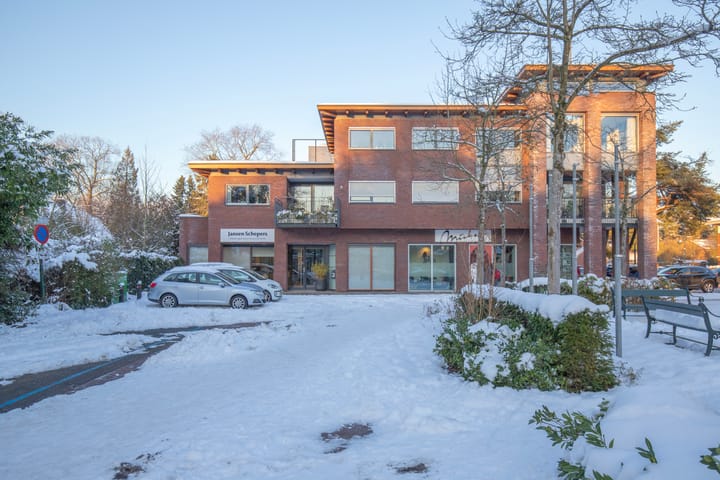 Raadhuislaan 17 in Maarn