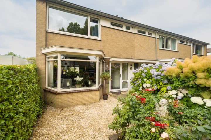 Raadhuislaan 51 in Eemnes foto