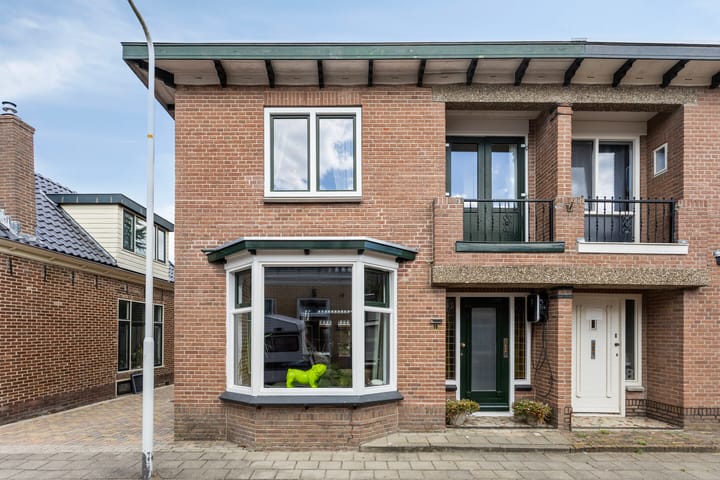 Raadhuisstraat 10 in Wolvega foto