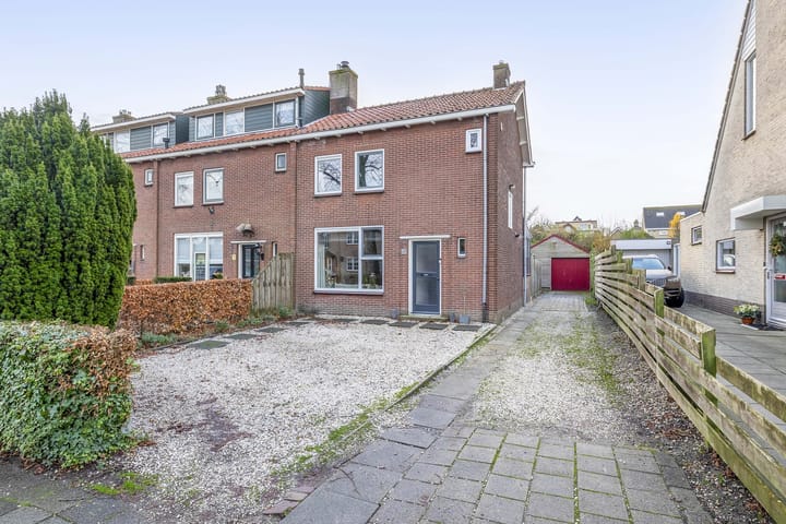 Raadhuisstraat 14 in Moerkapelle foto