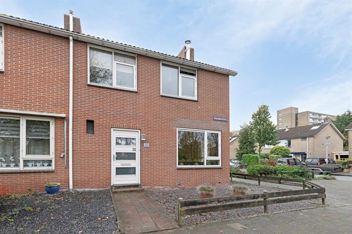 Radiumstraat 1 in Groningen foto