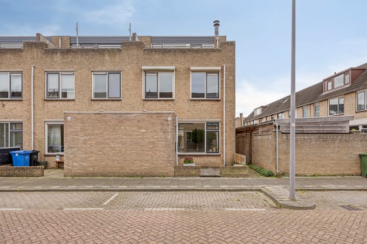 Radmarstraat 16 in Hoek van Holland foto