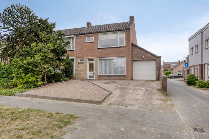 Rechtestraat 14 in Asten foto