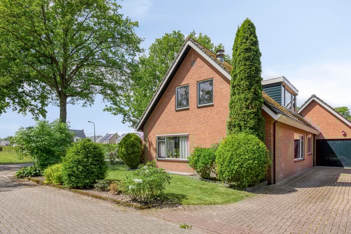 Rechtuit 41c in Hollandscheveld foto