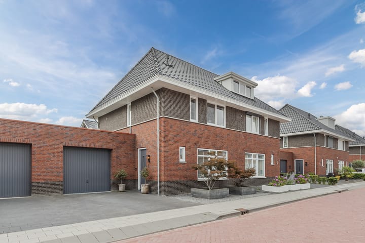 Redoute 11 in Steenbergen foto