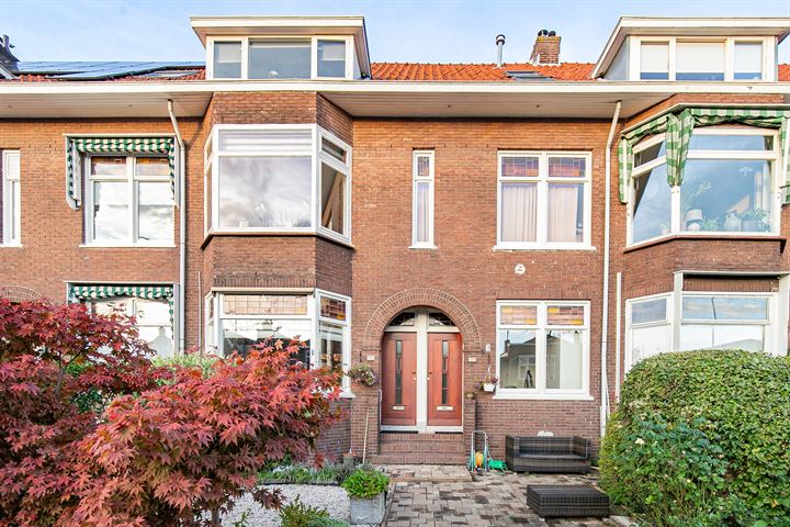 Reeweg Oost 108 in Dordrecht foto